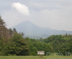 グリーンパーク大山ゴルフ倶楽部からの大山画像