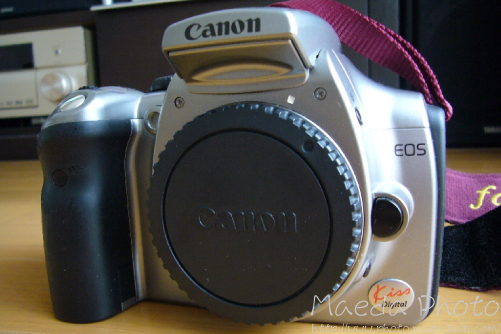 Canon EOS Kiss Digital前面画像